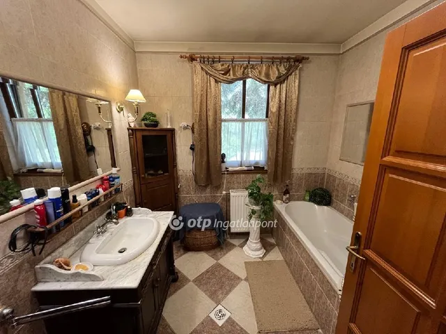 Eladó ház Hernád 156 nm