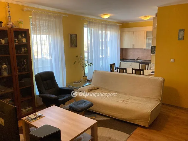 Eladó lakás Budapest X. kerület 64 nm