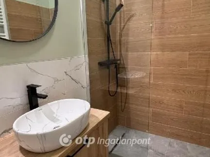 Eladó lakás Budapest VIII. kerület, Palotanegyed 121 nm
