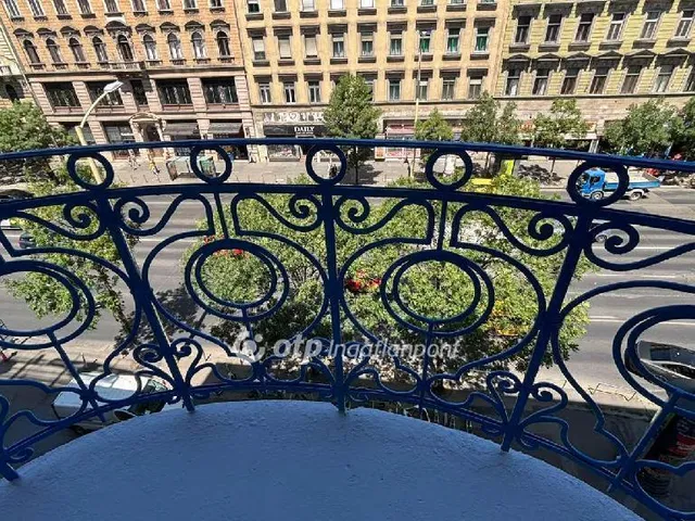 Eladó lakás Budapest VIII. kerület, Palotanegyed 121 nm