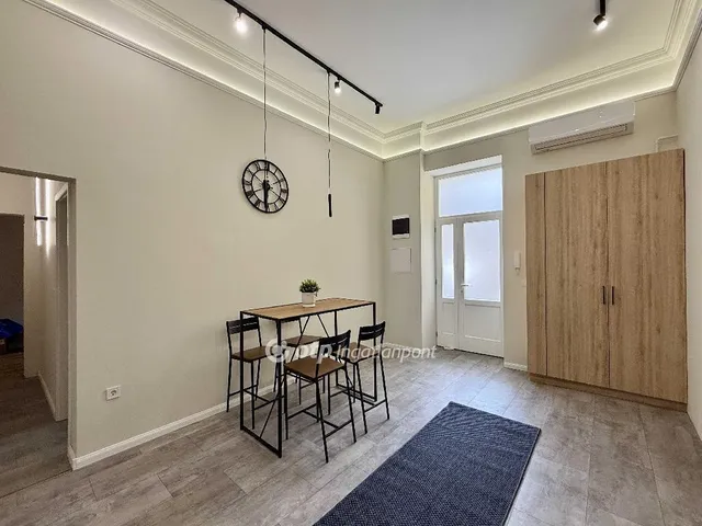 Eladó lakás Budapest VIII. kerület, Palotanegyed 121 nm