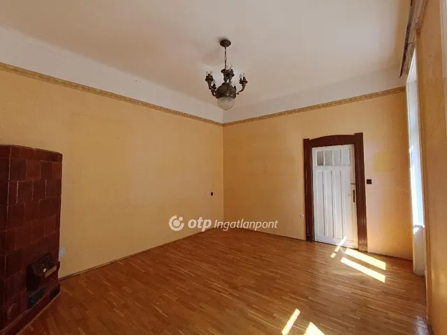 Eladó lakás Budapest VI. kerület 82 nm
