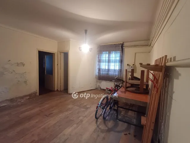 Eladó ház Budapest X. kerület 200 nm