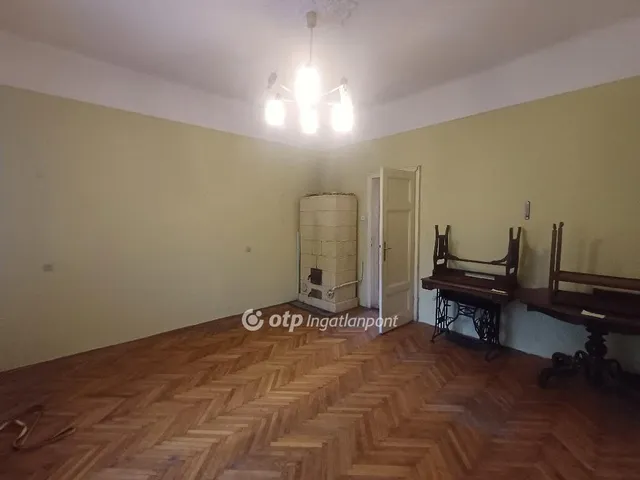 Eladó ház Budapest X. kerület 200 nm