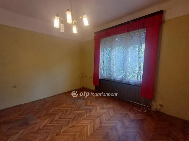 Eladó ház Budapest X. kerület 200 nm