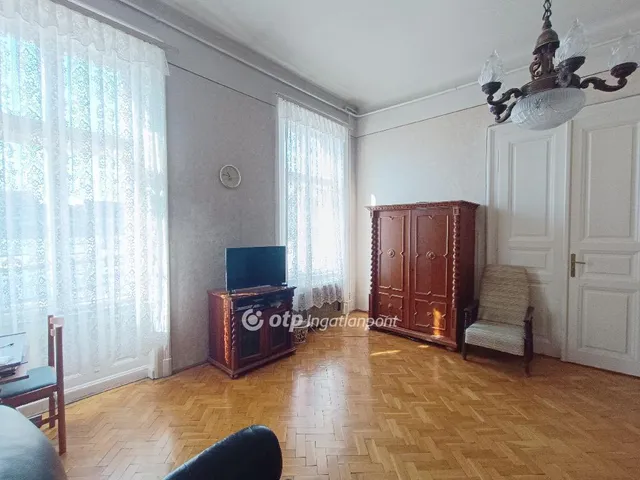 Eladó lakás Budapest VIII. kerület 90 nm