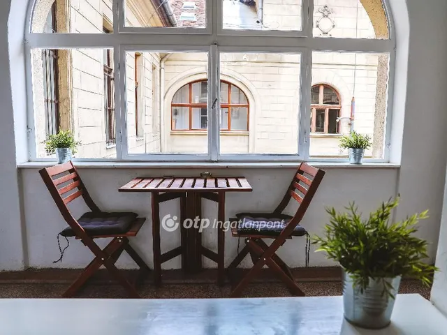 Eladó lakás Budapest VI. kerület, Nagykörúton belüli terület 60 nm