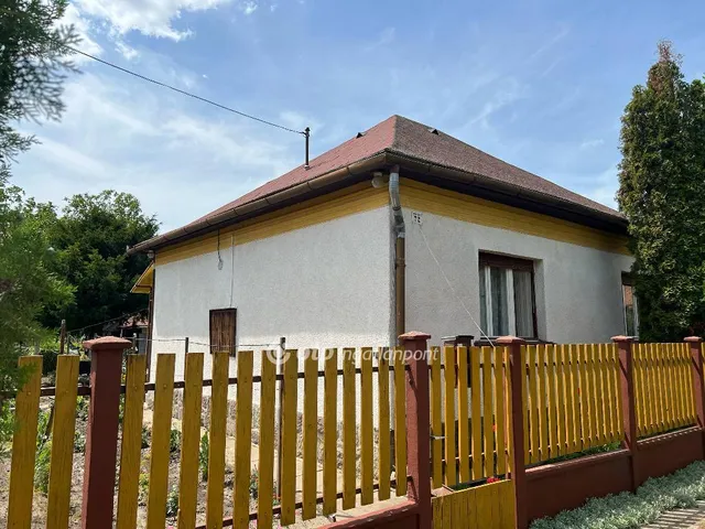 Eladó ház Tápiógyörgye 75 nm