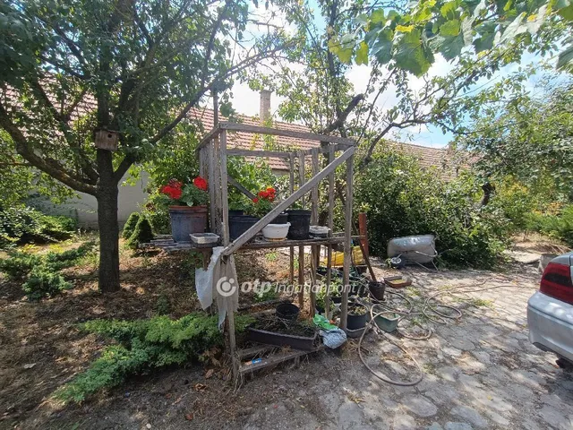 Eladó ház Kiskunlacháza 90 nm