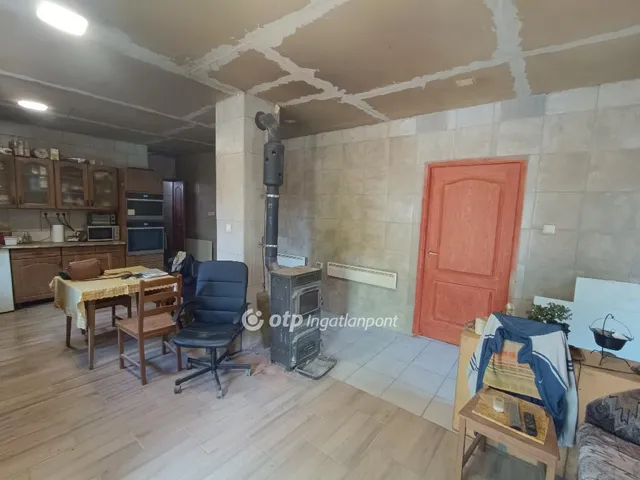 Eladó ház Kiskunlacháza 90 nm