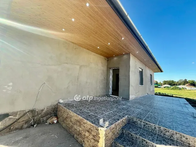 Eladó ház Tura 65 nm