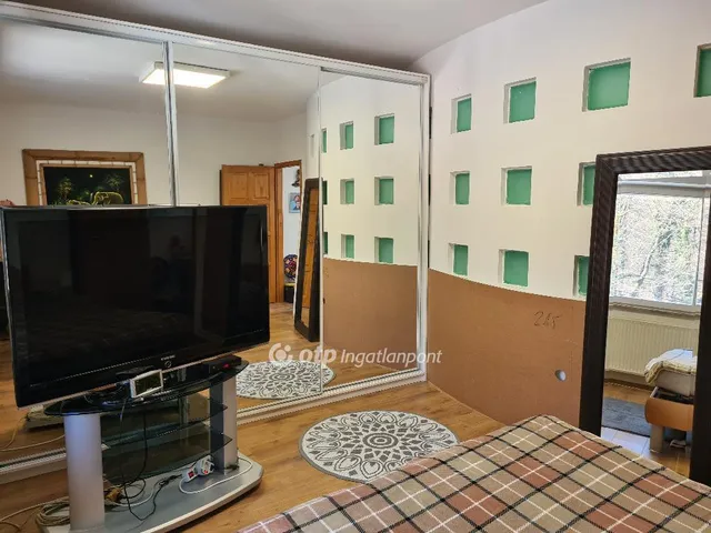 Eladó ház Budapest II. kerület 233 nm