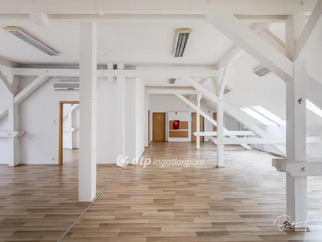 Eladó ház Budapest IX. kerület 1335 nm