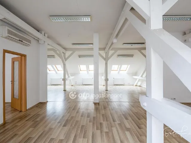 Eladó ház Budapest IX. kerület 1335 nm