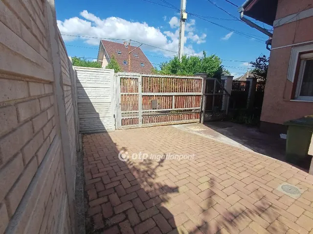 Eladó ház Budapest XX. kerület 200 nm