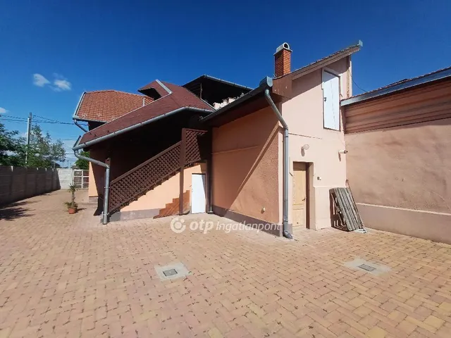 Eladó ház Budapest XX. kerület 200 nm