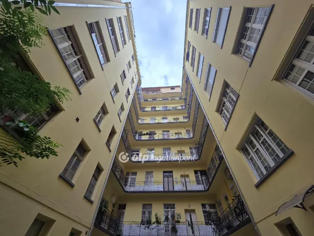 Eladó lakás Budapest V. kerület 57 nm
