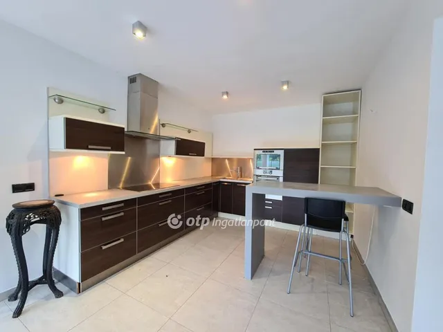 Eladó ház Budapest XII. kerület, Svábhegy 650 nm