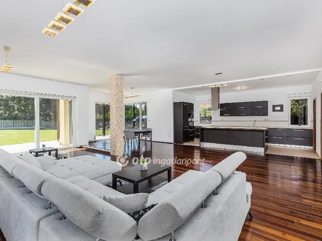 Eladó ház Telki 450 nm