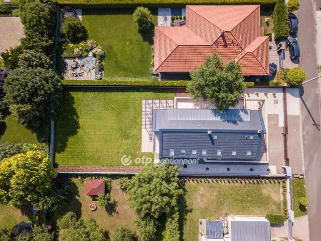 Eladó ház Telki 450 nm