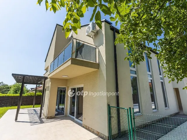 Eladó ház Telki 450 nm