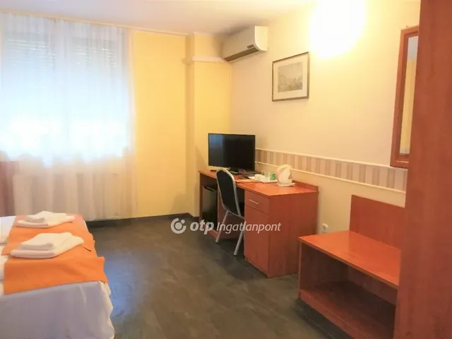 Eladó kereskedelmi és ipari ingatlan Budapest VIII. kerület 4605 nm