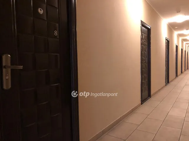 Eladó kereskedelmi és ipari ingatlan Budapest XIV. kerület 3800 nm
