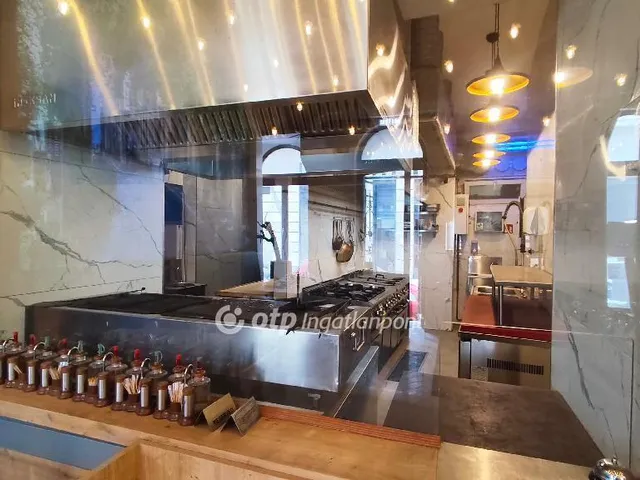 Eladó kereskedelmi és ipari ingatlan Budapest VII. kerület 149 nm