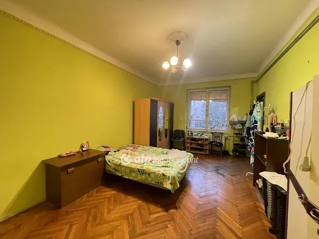 Eladó lakás Budapest VI. kerület 93 nm