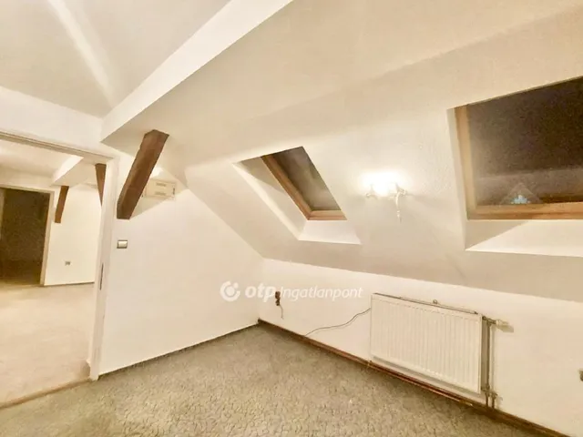 Eladó lakás Budapest XX. kerület 131 nm