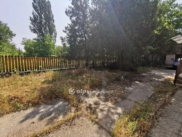 Eladó mezőgazdasági ingatlan Albertirsa 112 nm