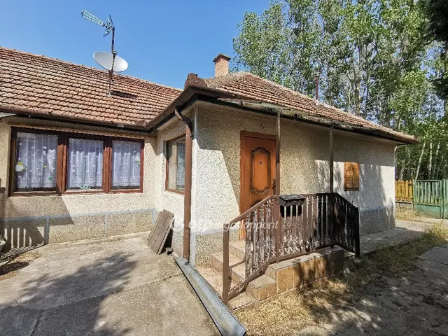 Eladó mezőgazdasági ingatlan Albertirsa 112 nm