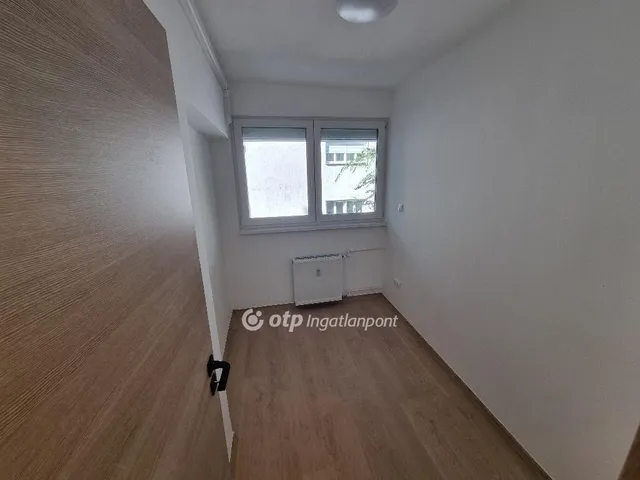 Eladó lakás Budapest III. kerület 73 nm