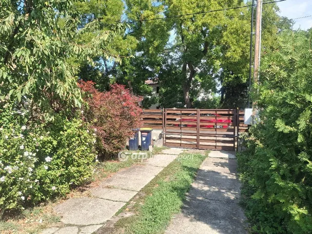 Eladó ház Budapest III. kerület, Csillaghegy 72 nm