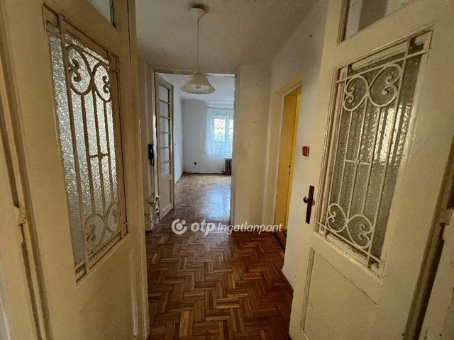 Eladó ház Budapest III. kerület, Csillaghegy 160 nm