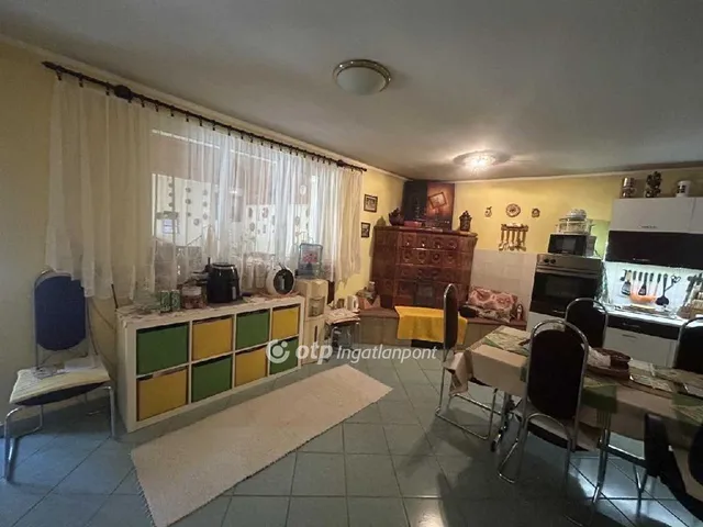 Eladó ház Püspökhatvan 200 nm