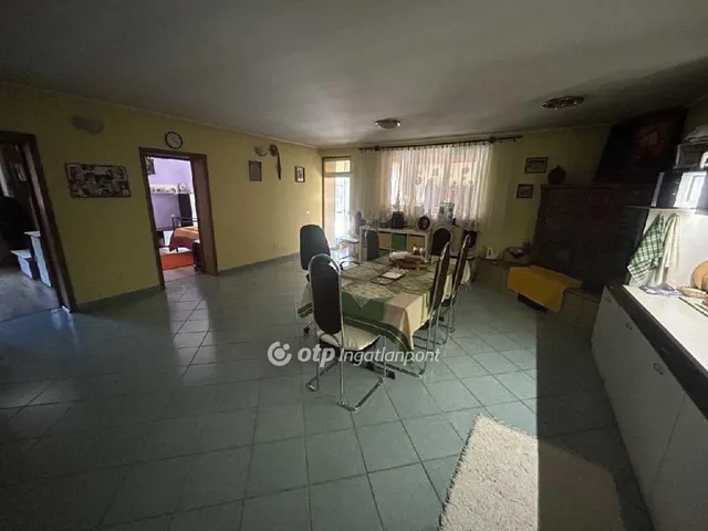 Eladó ház Püspökhatvan 200 nm