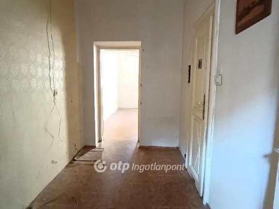 Eladó lakás Budapest VI. kerület 44 nm