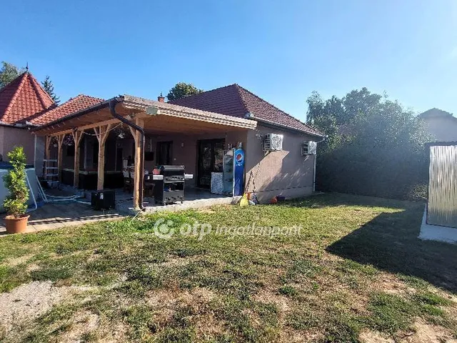 Eladó ház Gödöllő 160 nm