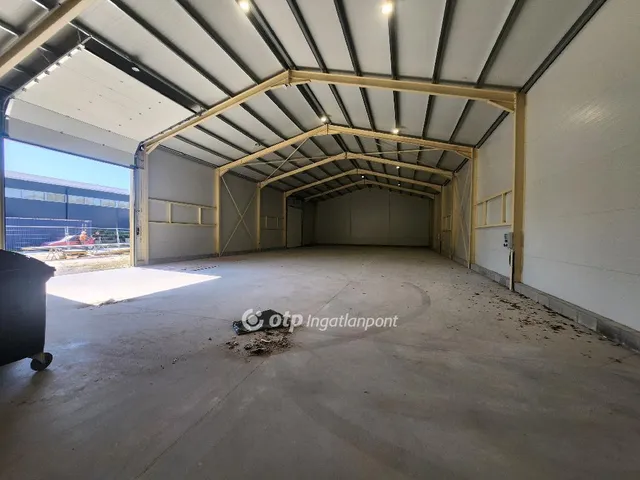 Eladó kereskedelmi és ipari ingatlan Piliscsaba 525 nm