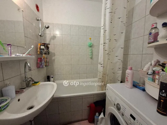 Eladó lakás Budapest III. kerület 57 nm