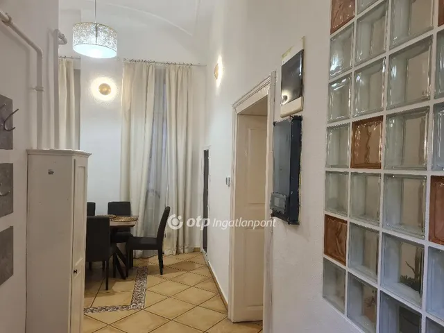 Eladó lakás Budapest V. kerület 72 nm