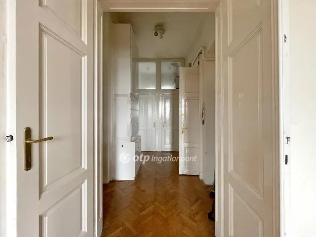 Eladó lakás Budapest II. kerület 92 nm