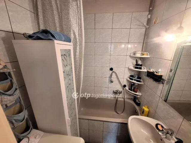 Eladó lakás Budapest III. kerület 57 nm