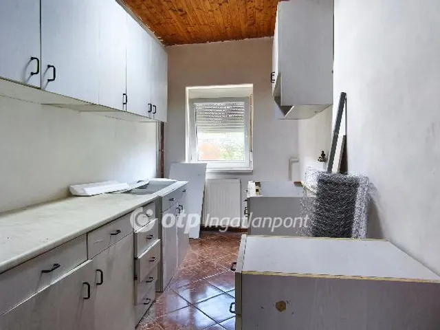 Eladó ház Újszász 65 nm