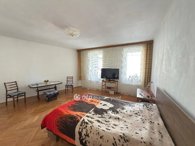 Eladó lakás Budapest X. kerület, Óhegy 56 nm