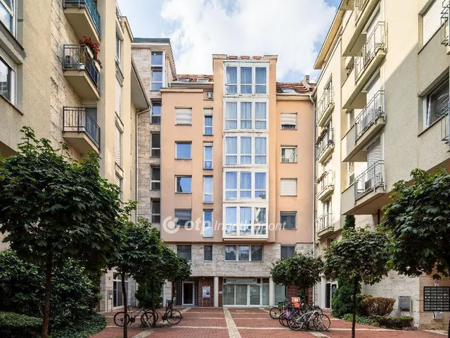 Eladó lakás Budapest I. kerület 95 nm