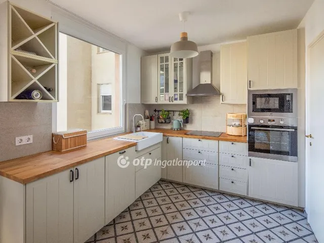 Eladó lakás Budapest I. kerület 95 nm