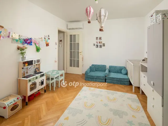 Eladó lakás Budapest I. kerület 95 nm