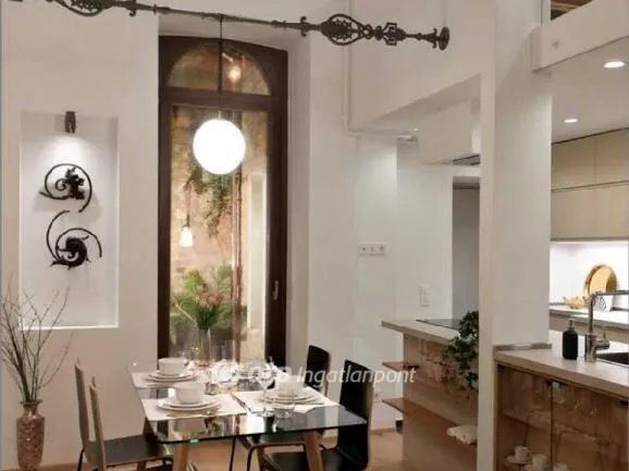 Eladó lakás Budapest VI. kerület 51 nm